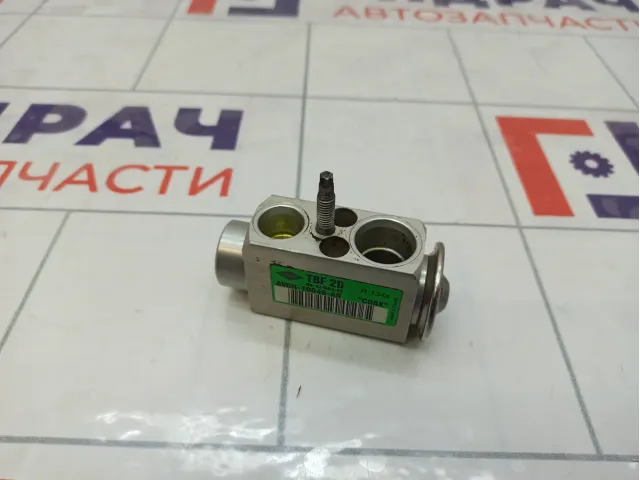 Клапан кондиционера Ford Focus 1720823