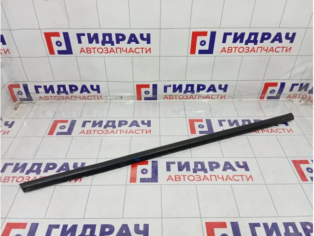 Накладка стекла заднего левого Ford Focus 3 1864246