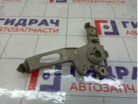 Кронштейн стеклоочистителя правый Ford Focus 3 1933690