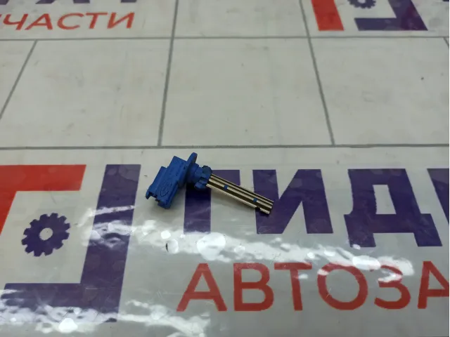 Датчик температуры воздуха Ford Focus 3 1696001