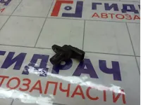 Датчик положения распредвала Ford Focus 3 1826557
