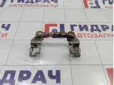 Скоба суппорта заднего правая Ford Focus 2 1364112