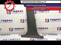 Обшивка стойки средней нижняя левая Ford Focus 2 1337946. Царапины.