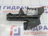 Кронштейн замка двери заднего правого Ford Focus 2 1469226