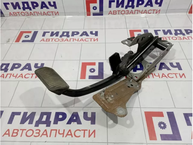 Педаль тормоза Ford Focus 2 1733138