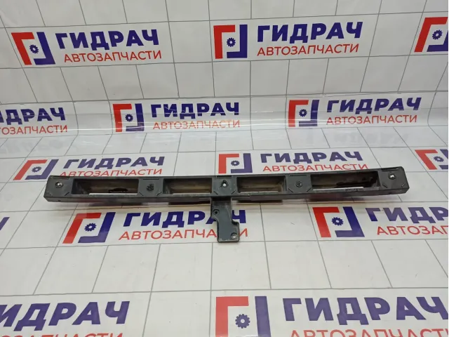Направляющая заднего бампера Ford Focus 2 1354285