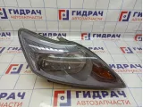 Фара правая Ford Focus 2 1744971