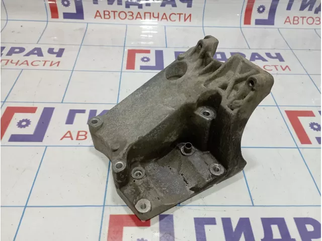 Кронштейн кондиционера Ford Focus 2 4M5019D624CC