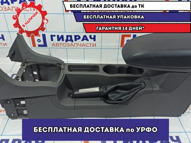 Подлокотник Ford Focus 2 1375752. Накладка ручника ST.