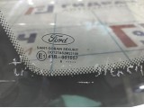 Стекло кузовное глухое левое Ford Focus 2 1360767.