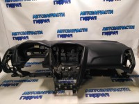 Торпедо, подушка безопасности пассажира Ford Focus 3 HB 1768672 BM51A044A74AD Хорошее состояние.Сломано крепление бардачка