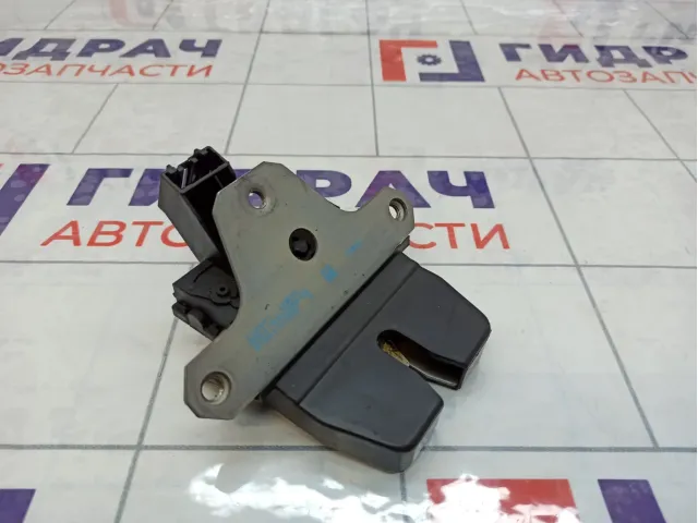 Замок багажника Ford Focus 3 1930055