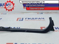 Накладка двери передней правая Ford Focus 3 1809828. Царапины.