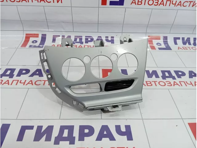 Накладка блока управления отопителем Ford Focus 3 1835463