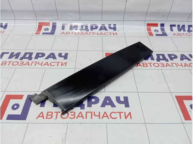 Накладка двери передней левой Ford Focus 3 1751091