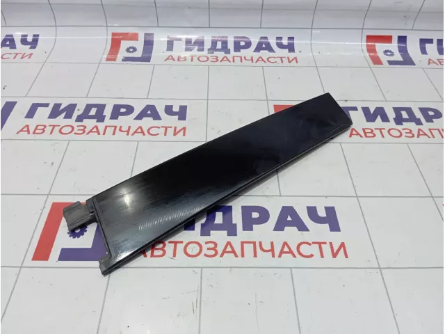 Накладка двери задней правой Ford Focus 3 1751092