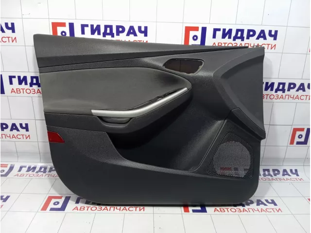 Обшивка двери передней левой Ford Focus 3 1797075