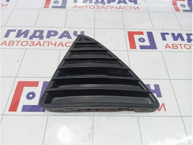 Решетка в бампер левая Ford Focus 3 1718737