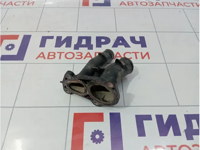 Крышка термостата Ford Focus 3 1707050