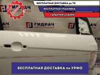 Дверь передняя правая Ford Focus 3 2147844. Дефект, вмятины, сколы.