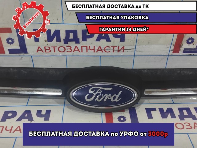 Решетка радиатора Ford Focus 3 1718747.