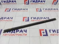 Уплотнитель стекла заднего правого Ford Focus 3 1747504