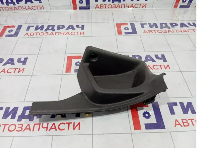 Накладка порога внутренняя задняя левая Ford Focus 3 1732378