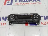 Блок управления климатической установкой Ford Focus 3 1866942