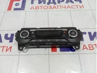 Блок управления климатической установкой Ford Focus 3 1866942