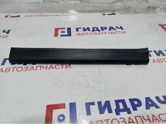 Накладка порога (внутренняя) передняя правая Ford Focus 3 1730616.