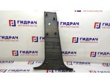 Обшивка стойки средней нижняя правая Ford Kuga 1547099. Сломано 2 крепления.
