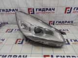 Фара правая Ford Kuga 1808348