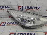 Фара правая Ford Kuga 1808348