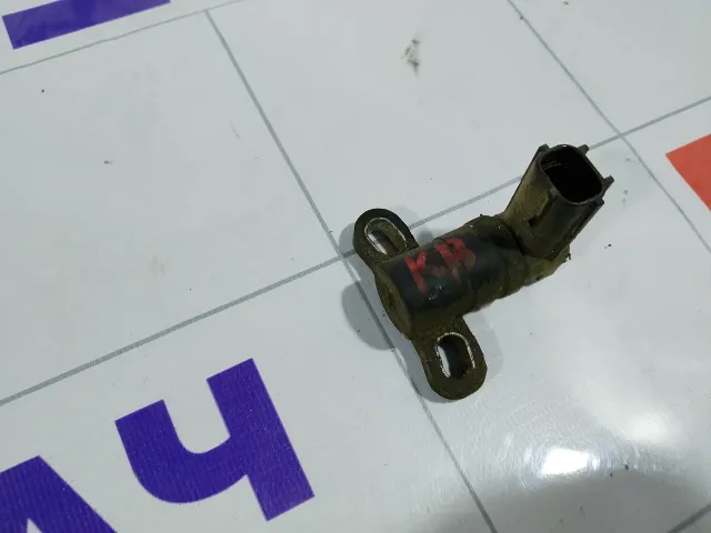 Датчик положения коленвала Ford Mondeo 1129988
