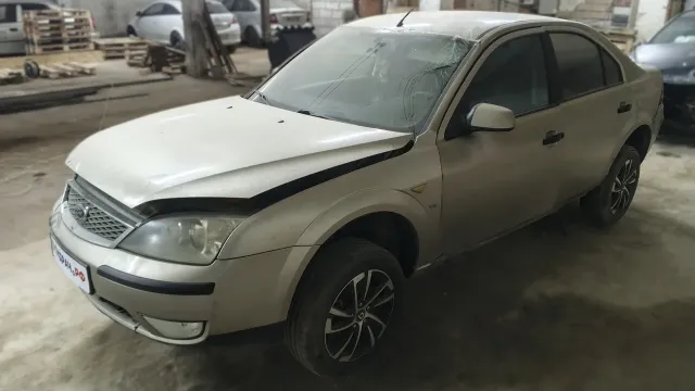 Автомобиль Ford Mondeo  в разборе