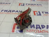 Блок предохранителей Ford Mondeo 1305403