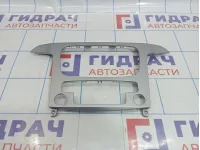 Рамка магнитолы Ford S-MAX 1707032