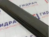 Уплотнитель стекла передний правый GAZ Volga Siber 05056220AD