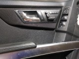 Обшивка двери передней левой Mercedes Benz GLK 350 20472009009051 Отличное состояние