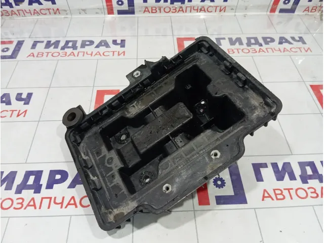 Кронштейн крепления аккумулятора (АКБ) Geely Atlas 01231166