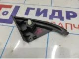 Крышка зеркала внутренняя правая Geely Emgrand EC7 1068002684.