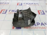 Кожух рулевой колонки нижний Geely Emgrand EC7 1068002541
