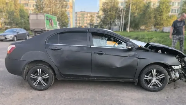 Автомобиль Geely Emgrand EC7  в разборе