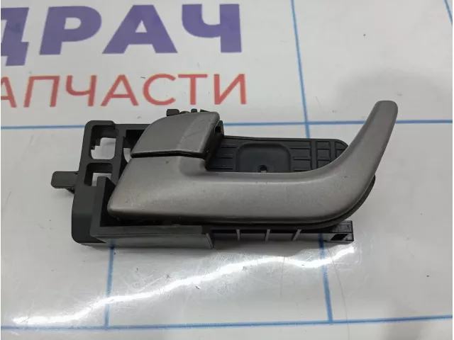 Ручка двери внутренняя левая Geely Emgrand EC7 1068002029