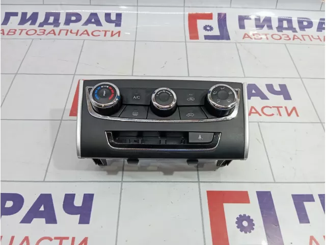 Блок управления климатической установкой Geely Emgrand EC7 06704797