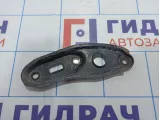 Кронштейн передней балки левый Honda Civic (5D) 50235-SMG-E00