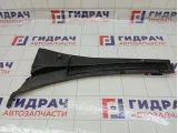 Решетка под лобовое стекло (Жабо) правая Hyundai Accent 8616025001