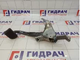 Педаль тормоза Hyundai Elantra (AD) 32800-J3200