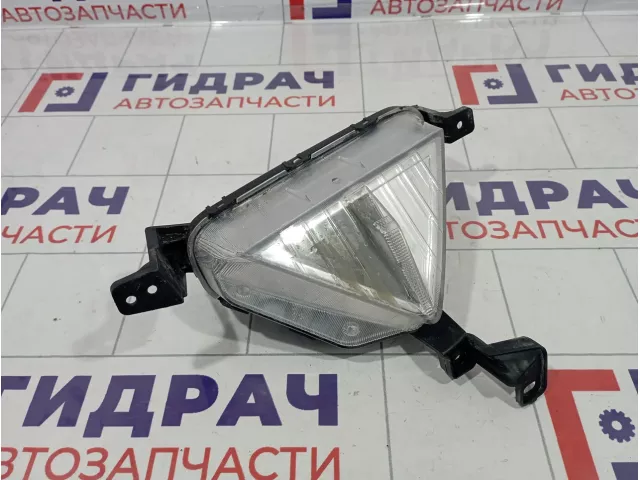 Указатель поворота в бампер левый Hyundai Elantra (AD) 92301-F2510