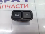 Кнопка закрывания багажника Hyundai Equus (VI) 818303N000